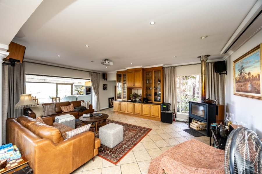 4 Bedroom Property for Sale in Beacon Bay Eastern Cape